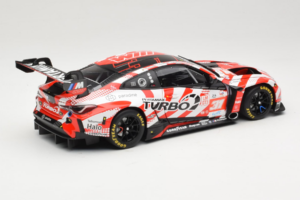 BMW M4 GT3 LMGT3 #31 D. Leung / S. Gelael / A. Farfus Team WRT 2nd Place 24 Hours of Le Mans 2024 Minichamps 1:18 113242431 D — Bild 3 von 8