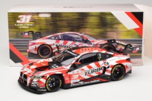 BMW M4 GT3 LMGT3 #31 D. Leung / S. Gelael / A. Farfus Team WRT 2nd Place 24 Hours of Le Mans 2024 Minichamps 1:18 113242431 D — Bild 8 von 8