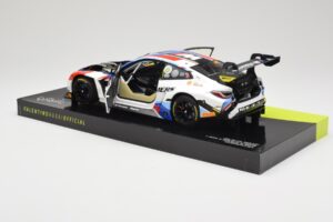 BMW M4 GT3 Team WRT #46 V. Rossi / R. Marciello / M. Martin 12 Hours of Bathurst 2024 Minichamps 1:18 113242046 Druckguss — Bild 5 von 8