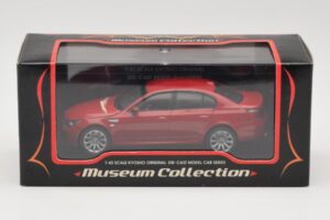 BMW M5 E60 Rot Kyosho 1:43 03503R Druckguss — Bild 4 von 4