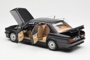BMW M535i E28 Diamond Schwarz AUTOart 1:18 75162 Druckguss — Bild 5 von 8