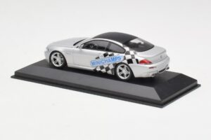 BMW M6 E63 IAA Frankfurt Silber Minichamps 1:43 M6001 Druckguss — Bild 3 von 4