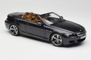 BMW M6 E64 Cabriolet Sapphire Black Kyosho 1:18 80430417424 Druckguss — Bild 7 von 9