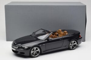 BMW M6 E64 Cabriolet Sapphire Black Kyosho 1:18 80430417424 Druckguss — Bild 9 von 9