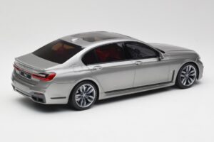 BMW M760i G12 V12 Final Edition Grau GT Spirit 1:18 GT478 Resin — Bild 2 von 6