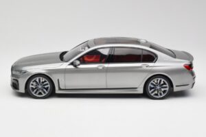 BMW M760i G12 V12 Final Edition Grau GT Spirit 1:18 GT478 Resin — Bild 3 von 6