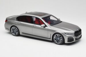 BMW M760i G12 V12 Final Edition Grau GT Spirit 1:18 GT478 Resin — Bild 4 von 6