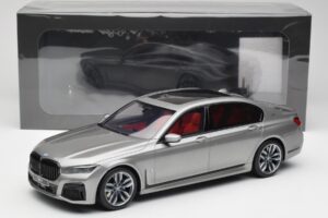 BMW M760i G12 V12 Final Edition Grau GT Spirit 1:18 GT478 Resin — Bild 6 von 6