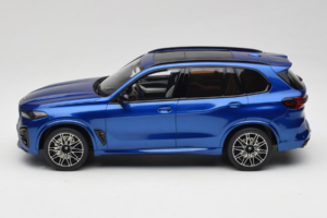 BMW X5 M F95 Competition Marina Bay Blue Metallic GT Spirit 1:18 GT967 Resin — Bild 3 von 6