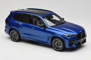BMW X5 M F95 Competition Marina Bay Blue Metallic GT Spirit 1:18 GT967 Resin — Bild 4 von 6