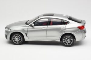 BMW X6 M F86 Donington Grau Metallic Norev 1:18 80432364886 Druckguss — Bild 4 von 8