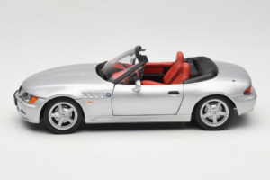 BMW Z3 Cabriolet Silber UT Models 1:18 20402 Druckguss — Bild 4 von 8