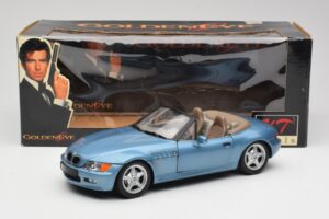 BMW Z3 E36/7 James Bond Goldeneye Blau Metallic UT Models 1:18 180024336 Druckguss — Bild 8 von 8