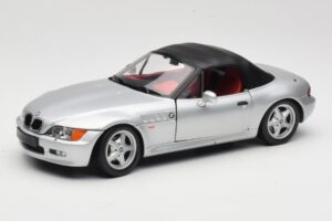 BMW Z3 Roadster 1.8 Silber UT Models 1:18 20404 Druckguss