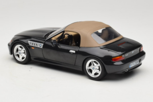 BMW Z3 Roadster Grün Händler Edition UT Models 1:18 80439411711 Druckguss — Bild 7 von 8
