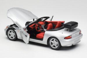 BMW Z3 Roadster Mit Gepäckträger Silber UT Models 1:18 20407 Druckguss — Bild 5 von 8