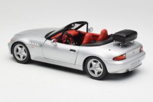 BMW Z3 Roadster Mit Gepäckträger Silber UT Models 1:18 20407 Druckguss — Bild 7 von 8