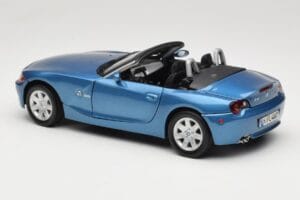 BMW Z4 E85 Blau Metallic Motormax 1:18 73144 Druckguss — Bild 7 von 8