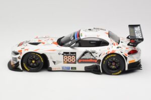 BMW Z4 E89 GT3 #888 Triple Eight Racing L. Mowle / J. Ratcliffe 24 Hours of Spa 2015 Minichamps 1:18 151152388 Druckguss — Bild 3 von 6