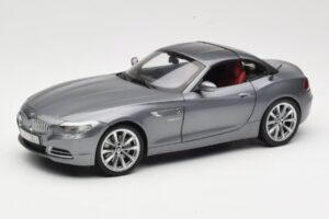 BMW Z4 E89 sDrive 35i Space Grey Metallic Kyosho 1:18 80432147085 Druckguss