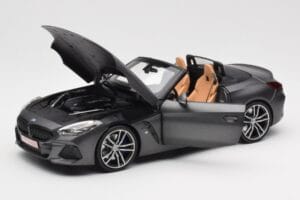 BMW Z4 G29 Grau Metallic Norev 1:18 183270 Druckguss — Bild 2 von 8