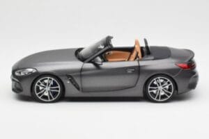 BMW Z4 G29 Grau Metallic Norev 1:18 183270 Druckguss — Bild 4 von 8