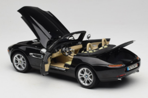 BMW Z8 Schwarz Kyosho 1:18 80439411729 Druckguss — Bild 5 von 9