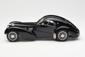 Bugatti 57SC Atlantic Schwarz CMC 1:18 M-085 Druckguss — Bild 3 von 6