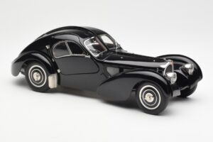 Bugatti 57SC Atlantic Schwarz CMC 1:18 M-085 Druckguss — Bild 4 von 6
