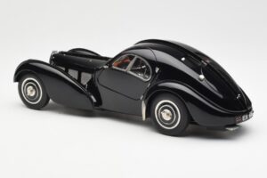 Bugatti 57SC Atlantic Schwarz CMC 1:18 M-085 Druckguss — Bild 5 von 6