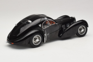 Bugatti Type 57 SC Atlantic Schwarz Solido 1:18 S1802101 Druckguss — Bild 2 von 6