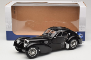 Bugatti Type 57 SC Atlantic Schwarz Solido 1:18 S1802101 Druckguss — Bild 6 von 6