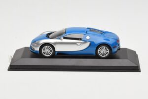 Bugatti Veyron Centenaire Blau Metallic Silber Minichamps 1:43 400110850 Druckguss