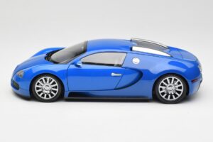 Bugatti Veyron Hellblau Dunkelblau Minichamps 1:18 100110821 Druckguss — Bild 4 von 8