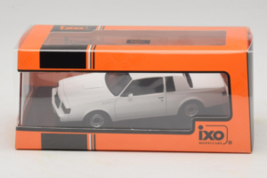 Buick Grand National Weiß IXO 1:43 CLC576N Druckguss — Bild 4 von 4