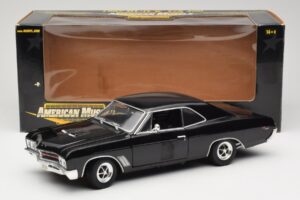 Buick GS 400 Schwarz American Muscle 1:18 33086 Druckguss — Bild 8 von 8