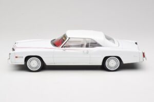 Cadillac Eldorado Cabriolet Weiß MCG 1:18 MCG18474 Druckguss — Bild 4 von 7
