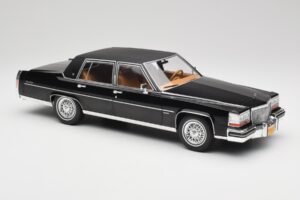 Cadillac Fleetwood Brougham Schwarz MCG 1:18 MCG18250 Druckguss — Bild 4 von 6
