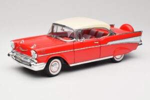 Chevrolet Bel Air Matador Rot & India Elfenbein Road Legends 1:18 92109 Druckguss