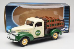 Chevrolet Brasseur Perrier Delivery Van Grün Solido 1:18 203243 Druckguss — Bild 8 von 8