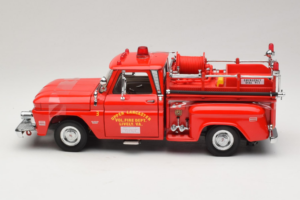 Chevrolet C-20 Fire Truck Sun Star 1:18 1383 Druckguss — Bild 3 von 6