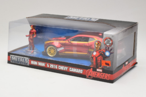 Chevrolet Camaro Iron Man Mit Figur Metals Diecast 1:24 99724 Druckguss — Bild 3 von 3