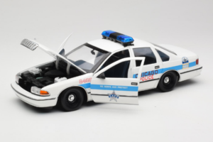 Chevrolet Caprice Chicago Polizei UT Models 1:18 180142096 Druckguss — Bild 2 von 8