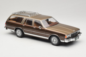 Chevrolet Caprice Estate Wagon Beige MCG 1:18 MCG18476 Druckguss — Bild 4 von 6