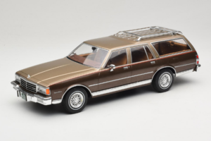 Chevrolet Caprice Estate Wagon Beige MCG 1:18 MCG18476 Druckguss
