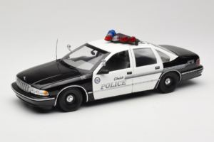 Chevrolet Caprice Glendale Polizei UT Models 1:18 21026 Druckguss