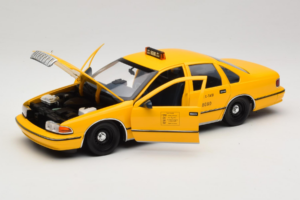 Chevrolet Caprice NYC Taxi UT Models 1:18 180142095 Druckguss — Bild 2 von 8