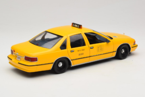 Chevrolet Caprice NYC Taxi UT Models 1:18 180142095 Druckguss — Bild 3 von 8