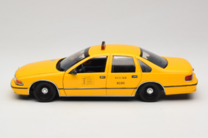 Chevrolet Caprice NYC Taxi UT Models 1:18 180142095 Druckguss — Bild 4 von 8