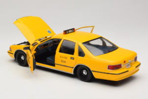 Chevrolet Caprice NYC Taxi UT Models 1:18 180142095 Druckguss — Bild 5 von 8